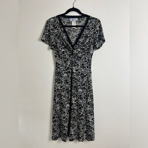 Vintage BFA Classics White Black Ditsy Floral 90s Y2K Lace Trim Coquette Dress S